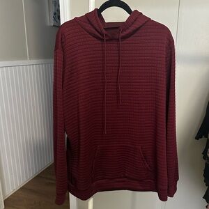 women’s burgundy quilted pullover hoodie size 2XL